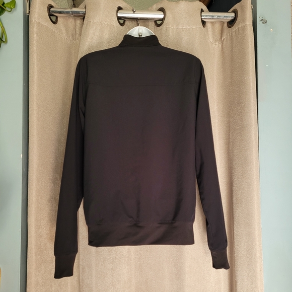 ⭐️Lolë. Wind-breaker⭐️ - Picture 2 of 4